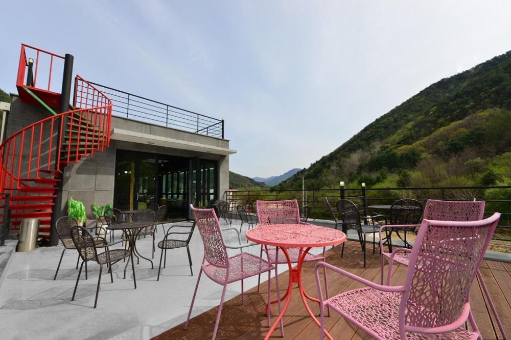 Hwacheon Tomato Pension Экстерьер фото